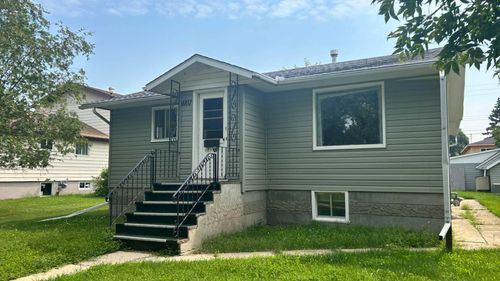 4107 50 Ave, Camrose, AB, T4V0P7 | Card Image