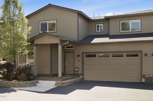 968 Ne Paula Dr, Bend, OR, 97701-6327 | Card Image