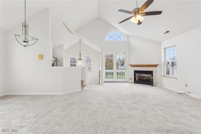New Carpet & Laminate Flooring. Freshly painted! | Image 7