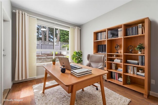 Office/Den | Image 20