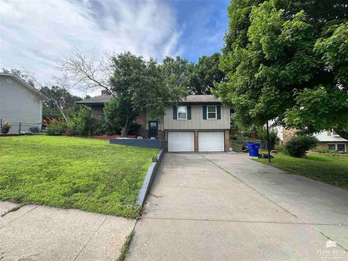 1311 Pearl Dr, Junction City, KS, 66441-4128 | Card Image