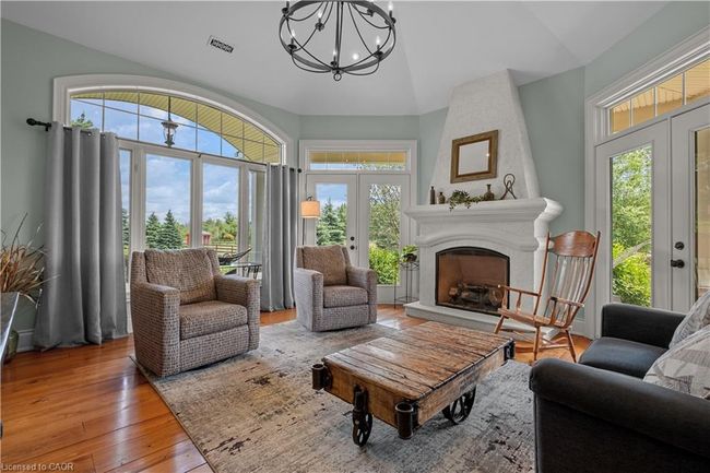 1532 Concession 6 W, Home with 4 bedrooms, 6 bathrooms and 26 parking in Branchton ON | Image 10
