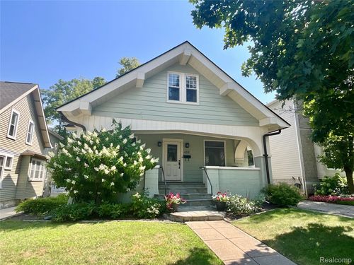 452 Park St, Birmingham, MI, 48009-3403 | Card Image