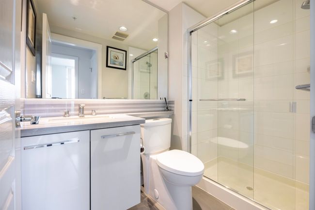 1509 - 3093 Windsor Gate, Condo with 2 bedrooms, 2 bathrooms and 1 parking in Coquitlam BC | Image 13