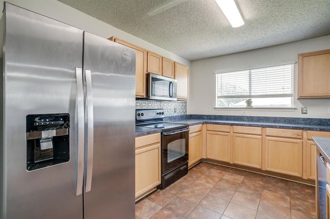 1604 Withers Way, House other with 3 bedrooms, 2 bathrooms and null parking in Krum TX | Image 21