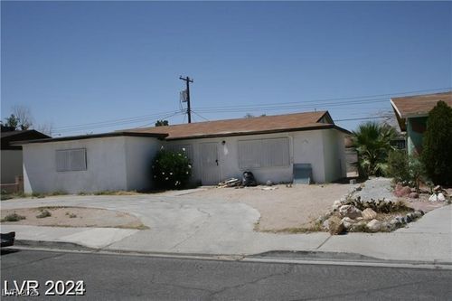 1932 Lawry Ave, North Las Vegas, NV, 89032-3508 | Card Image