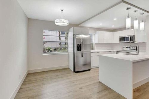 725-725 Burgundy P, Delray Beach, FL, 33484-5442 | Card Image