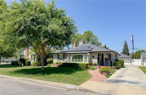 2505 Cedar, Bakersfield, CA, 93301 | Card Image