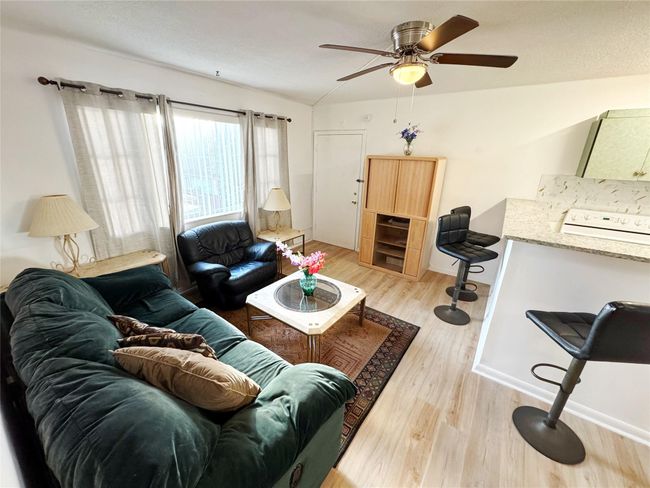 APT-729 - 310 S Cypress Rd, Home with 2 bedrooms, 2 bathrooms and null parking in Pompano Beach FL | Image 11