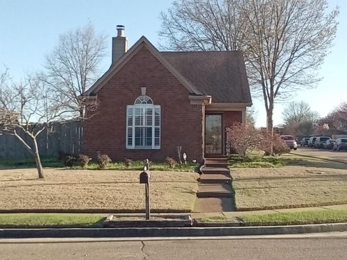 6907 Manslick Rd, Cordova, TN, 38018-8802 | Card Image