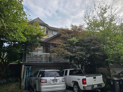 20526 66a Ave, Langley, BC, V2Y2X8 | Card Image