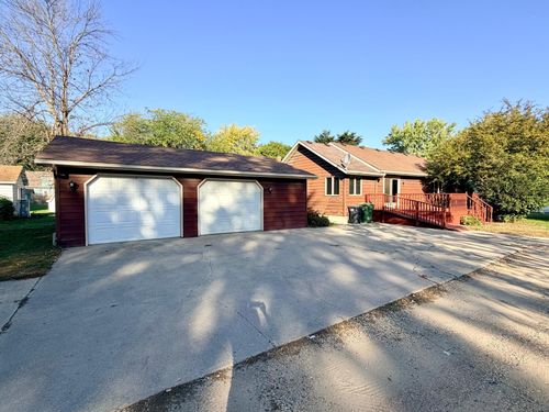 1520 Clary St, Worthington, MN, 56187-2063 | Card Image