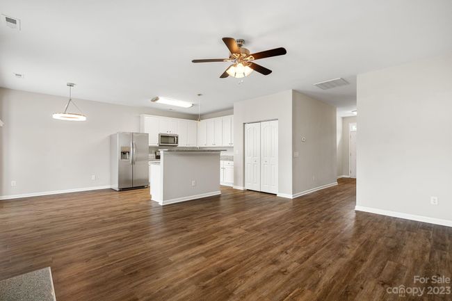 9814 Forest Run Ln, House other with 3 bedrooms, 2 bathrooms and null parking in Charlotte NC | Image 9