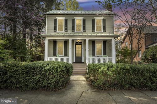 416 Walnut St, CARLISLE, PA, 17013-3627 | Card Image