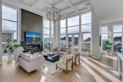 100 Elkton Close Sw, Calgary, AB, T3H1W6 | Card Image