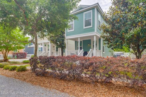 15-2207 Government St, Ocean Springs, MS, 39564-3968 | Card Image