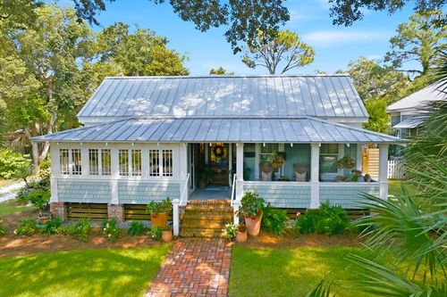 108 Ave D, Apalachicola, FL, 32320 | Card Image