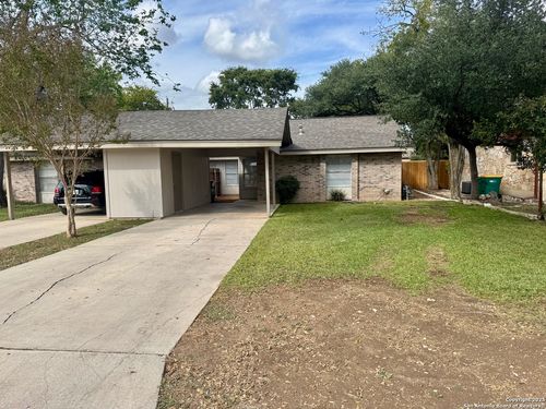 740 Rosewood Ave, Boerne, TX, 78006-2134 | Card Image