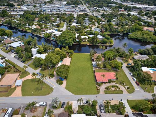 201 Ne 29th St, Wilton Manors, FL, 33334-1046 | Card Image