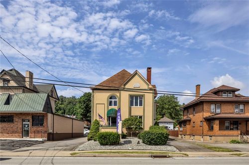 1532 Lincoln Way, White Oak, PA, 15131-1712 | Card Image