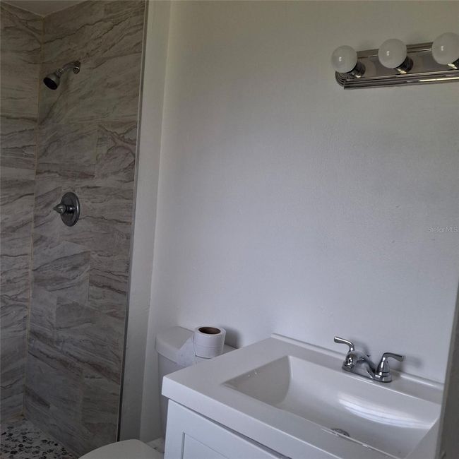 444 Sunnyview Cir, House other with 4 bedrooms, 2 bathrooms and null parking in ORLANDO FL | Image 9