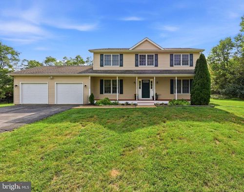 128 Sunflower Dr, Kearneysville, WV, 25430-4117 | Card Image