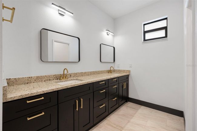 8421 Marlanas Pl, House other with 5 bedrooms, 3 bathrooms and null parking in Tampa FL | Image 17