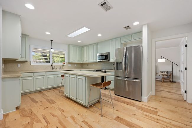 6317 Gato Path, House other with 3 bedrooms, 3 bathrooms and 5 parking in Austin TX | Image 19