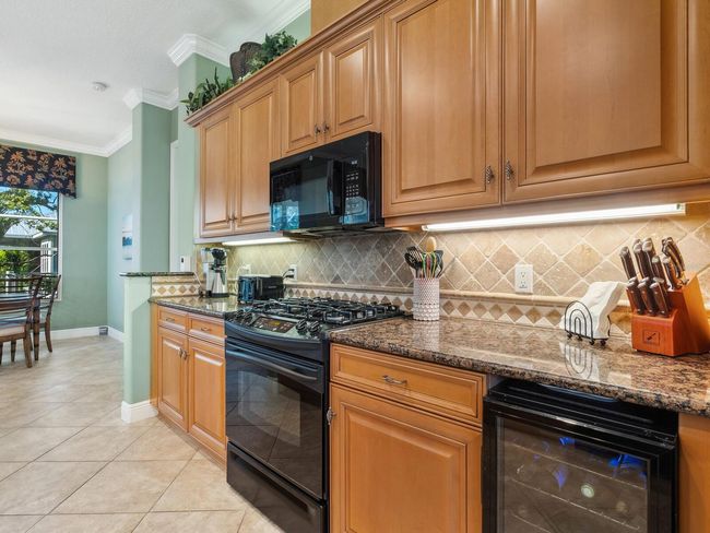 12518 Harbour Landings Dr, Townhouse with 3 bedrooms, 2 bathrooms and null parking in CORTEZ FL | Image 17