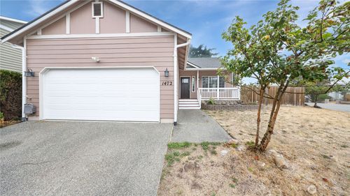 1472 Sw 10th Ave, Oak Harbor, WA, 98277-7216 | Card Image