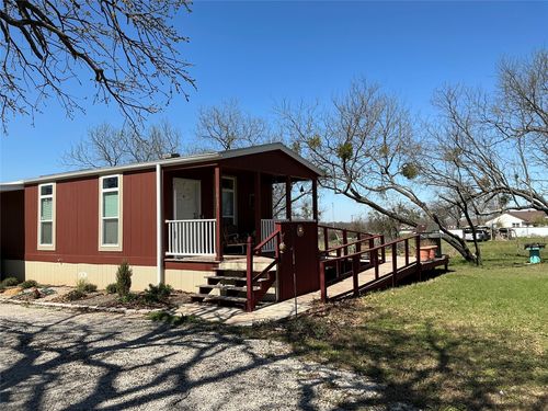 1017 W Ross Ave, De Leon, TX, 76444 | Card Image