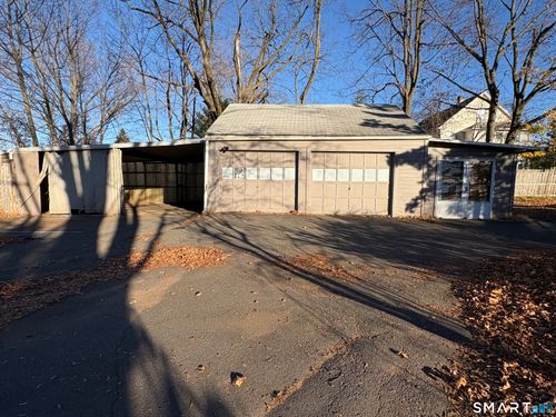 back-garage-199 W Center Street, Manchester, CT, 06040 | Card Image