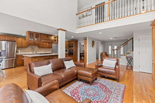 76 Old Mill Road, Lee, NH, 03861 | Card Image