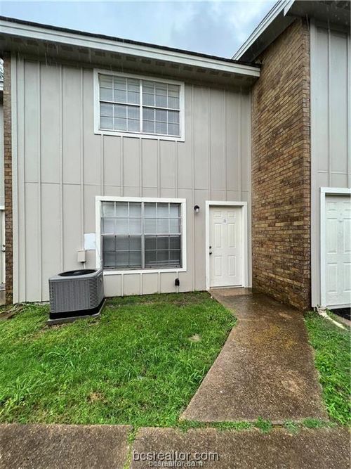 apt-18-1910 Barak Ln, Bryan, TX, 77802-3443 | Card Image