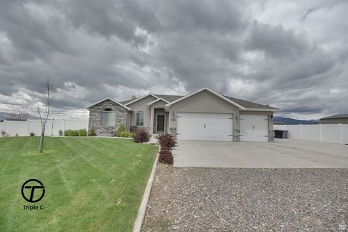 249 E 1800 N, Beaver, UT, 84713-7931 | Card Image