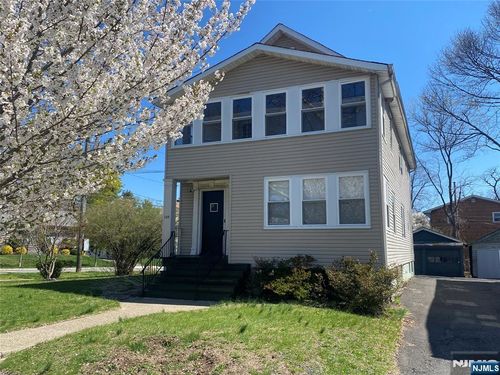 133 Willowdale Ave, Montclair, NJ, 07042-4316 | Card Image