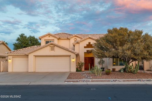 8350 N Westcliff Dr, Tucson, AZ, 85743-1043 | Card Image