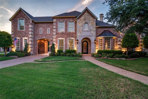 8411 Buffalo Dr, Lantana, TX, 76226-5526 | Card Image