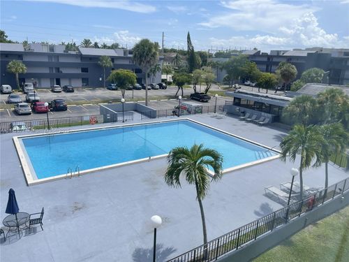 apt-411-8821 W Flagler St, Miami, FL, 33174-2426 | Card Image