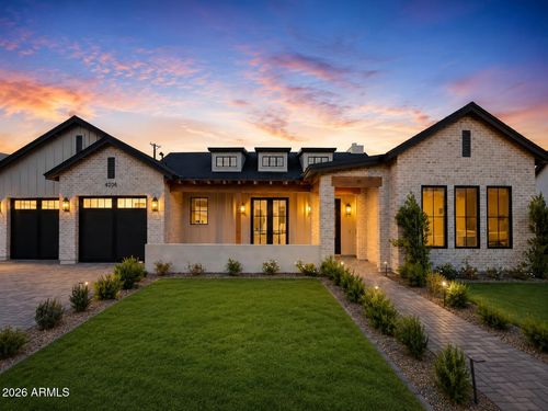 4206 E Whitton Ave, Phoenix, AZ, 85018-5942 | Card Image
