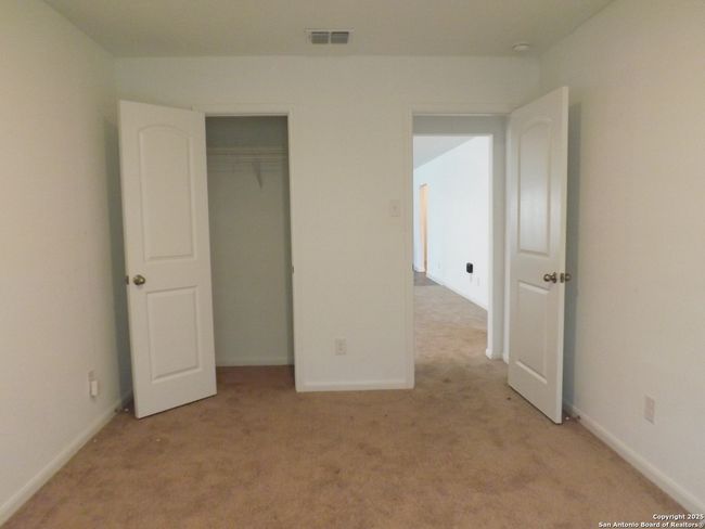 4115 Hidden Hollow Isle, House other with 4 bedrooms, 2 bathrooms and null parking in Von Ormy TX | Image 12