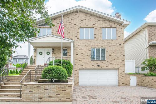 268 Travers Pl, Lyndhurst, NJ, 07071-1822 | Card Image