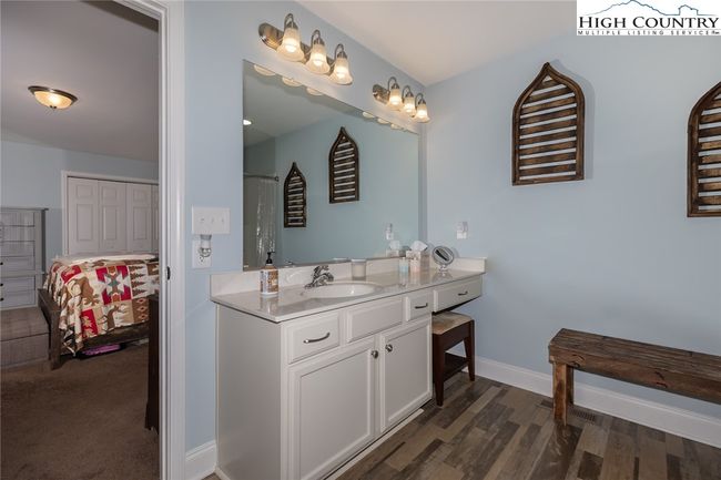 Hall Bath | Image 35