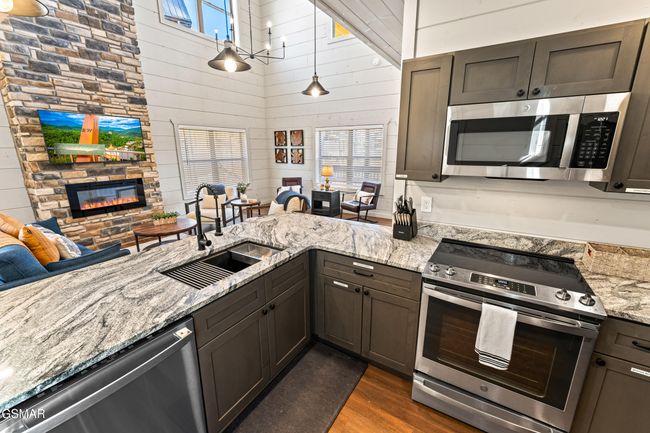 2848 Sequoia Rd, House other with 4 bedrooms, 5 bathrooms and null parking in Pigeon Forge TN | Image 16