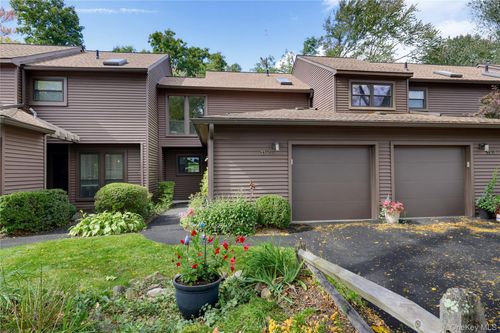 113 Woods Brooke Cir, Ossining, NY, 10562-2094 | Card Image