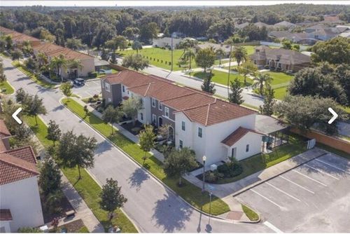 1050 Las Fuentes Dr, KISSIMMEE, FL, 34746 | Card Image