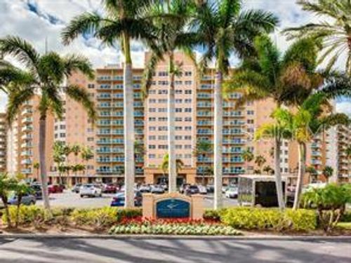 apt-n204-880 Mandalay Ave, CLEARWATER BEACH, FL, 33767-1222 | Card Image
