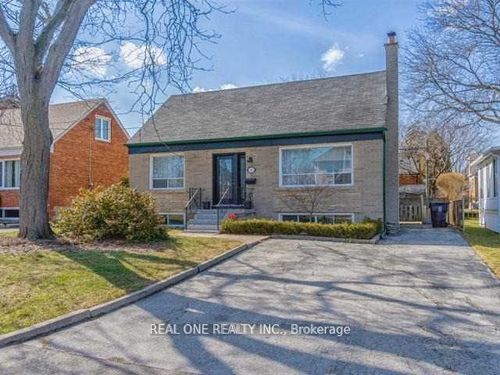 34 Vassar Dr, Etobicoke, ON, M9B5G1 | Card Image