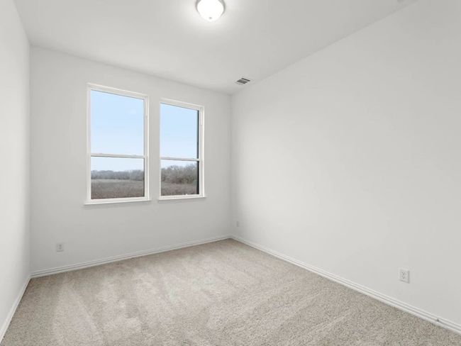 transfer 32. 1190 Daybreak Bed 3 | Image 27