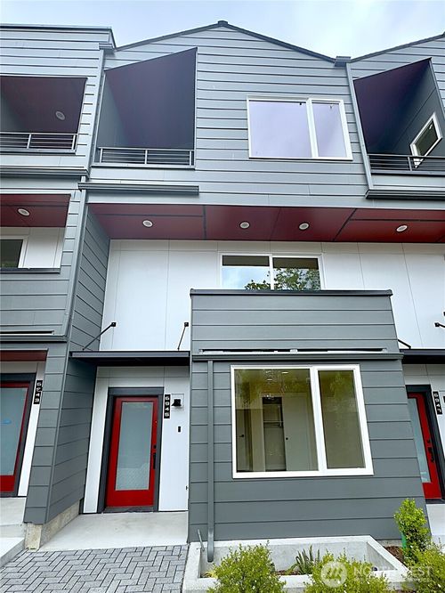 6945 42nd Ave S, Seattle, WA, 98118-3512 | Card Image